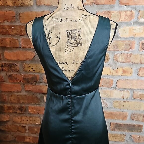 Cider Emerald green satiny maxi dress size Small - Picture 6 of 11